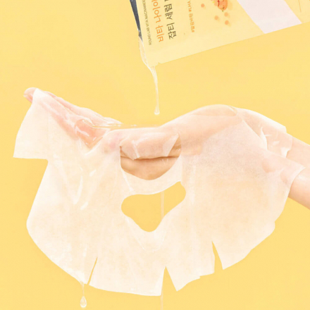 Тканевая маска осветляющая с ниацинамидом Round Lab Vita Niacinamide Dark Spot Serum Mask