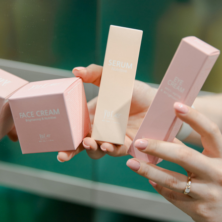 Крем для лица питательный Yu-r Me Brightening&amp;Nutritive Face Cream
