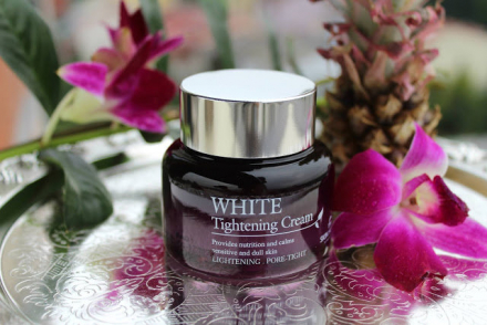 Крем для для лица для сужения пор и выравнивания тона The Skin House  White Tightening Cream