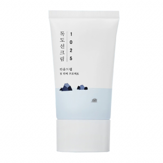 Солнцезащитный крем для проблемной кожи с морской водой Round Lab 1025 Dokdo Sunscreen SPF50+ PA++++