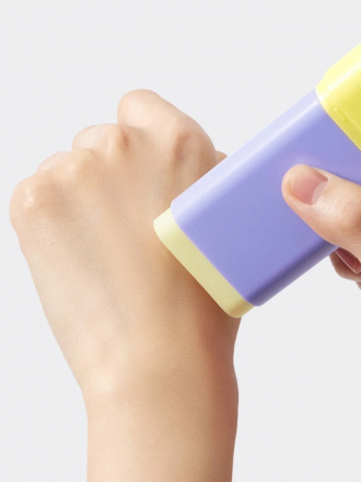 Солнцезащитный стик матирующий By Wishtrend Pore Smoothing Bakuchiol Sun Stick SPF50+ PA++++