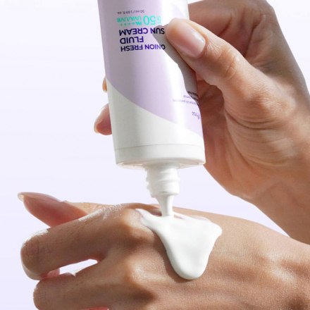 Солнцезащитный крем IsNtree Onion Fresh Fluid Sun Cream SPF50+PA++++ 