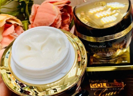 Крем для лица премиальный с золотом и муцином улитки FarmStay Gold Snail Premium Cream