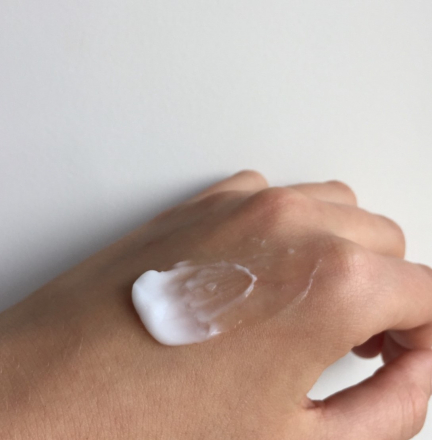 Крем для рук увлажняющий с экстрактом оливы 3W Clinic Olive Hand Cream