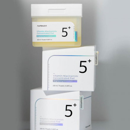 Пилинг-пэды осветляющие витаминные с ниацинамидом Numbuzin No.5 Vitamin-Niacinamide Concentrated Pad