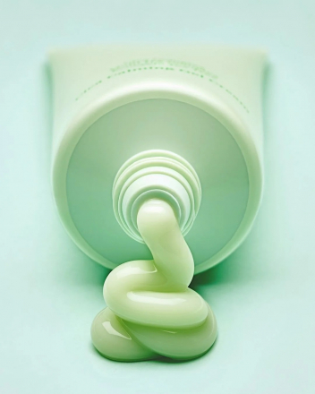 Гель-крем для лица успокаивающий с экстрактом центеллы Tocobo Cica Calming Gel Cream