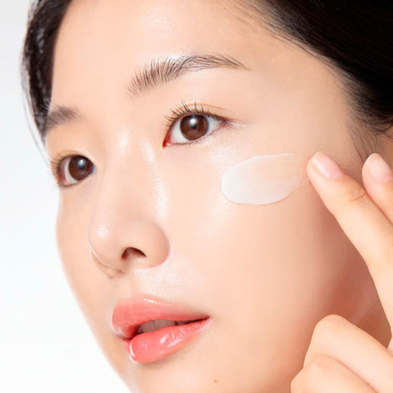 Крем для выравнивания тона и рельефа кожи лица Celimax Pore + Dark Spot Brightening Cream