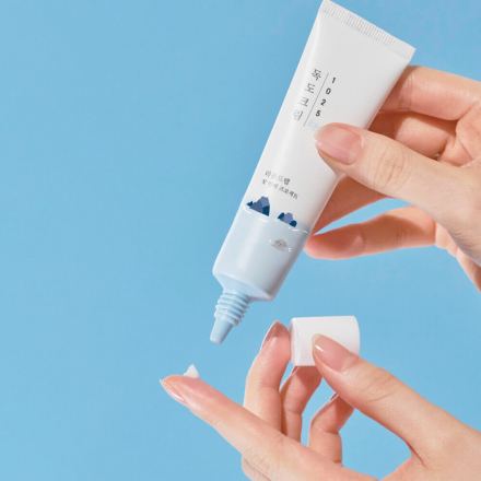 Крем для век увлажняющий с морской водой Round Lab 1025 Dokdo Eye Cream