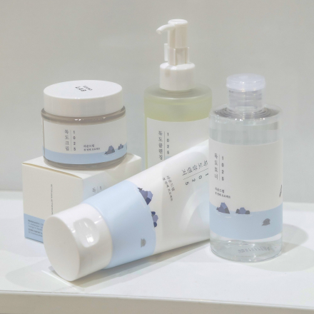 Пенка для умывания с морской водой Round Lab 1025 Dokdo Cleanser