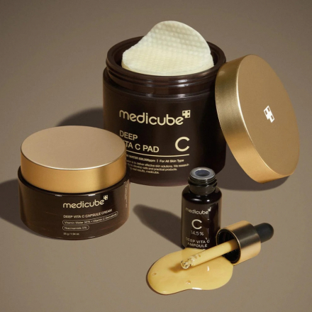 Крем для лица капсульный осветляющий Medicube Deep Vita C Capsule Cream