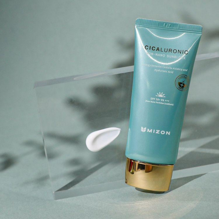 Солнцезащитный крем Mizon Cicaluronic Non-Nano Sunblock SPF 50+ PA+++