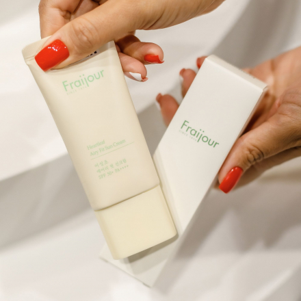 Солнцезащитный крем Fraijour Heartleaf Airy Fit Sun Cream SPF 50+ PA ++++