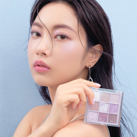 Палетка теней для век Unleashia Glitterpedia Eye Palette №4 All of Lavender Fog 