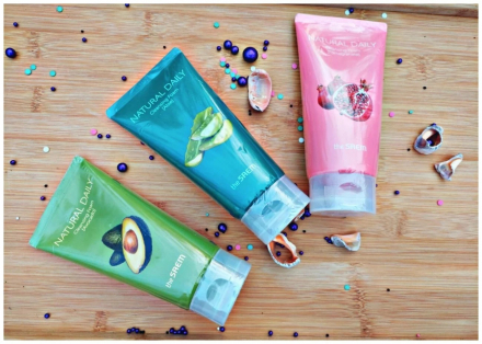 Пенка для умывания The Saem Natural Daily Cleansing Foam Pomegranate