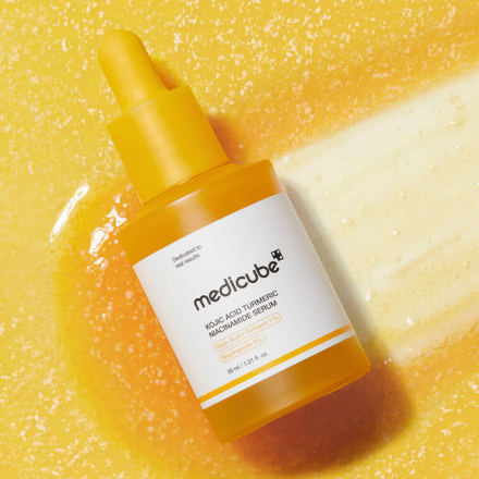 Сыворотка для лица капсульная для сияния кожи Medicube Kojic Acid Turmeric Niacinamide Serum
