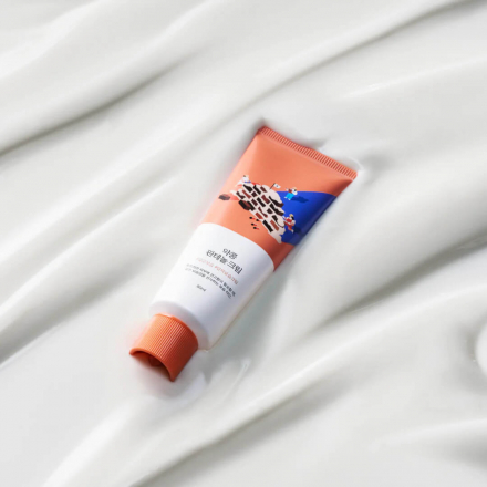 Крем для лица барьерный с чёрной соей и пантенолом Round Lab Soybean Panthenol Cream