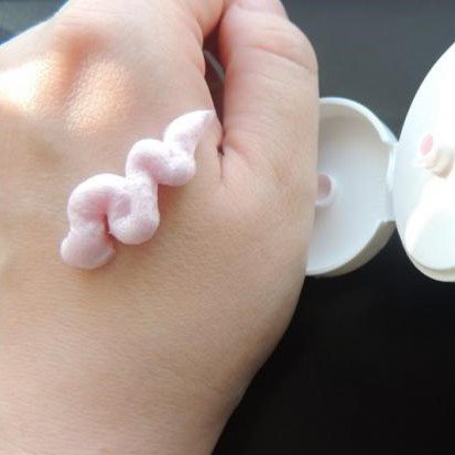 Очищающая пенка для лица MISSHA Creamy Latte Cleansing Foam (Strawberry)