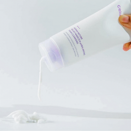 Пенка для умывания слабокислотная Celimax Derma Nature Relief Madecica PH Balancing Foam Cleansing