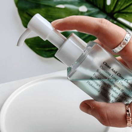 Гидрофильное масло с растительными экстрактами DPU Clean And Clear Cleansing Oil