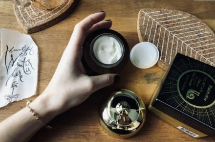 Крем для глаз антивозрастной с муцином королевской улитки FarmStay Escargot Noblesse Intensive Eye Cream