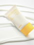 Солнцезащитный крем осветляющий Celimax Pore+Dark Spot Brightening Care Sunscreen SPF50+ PA++++ 