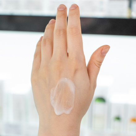 Солнцезащитный крем увлажняющий Dr Ceuracle Hyal Reyouth Moist Sun SPF50 PA++++