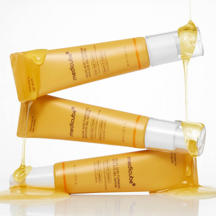 Гель-сыворотка для глаз с койевой кислотой Medicube Kojic Acid Turmeric Vita Eye Gel Serum